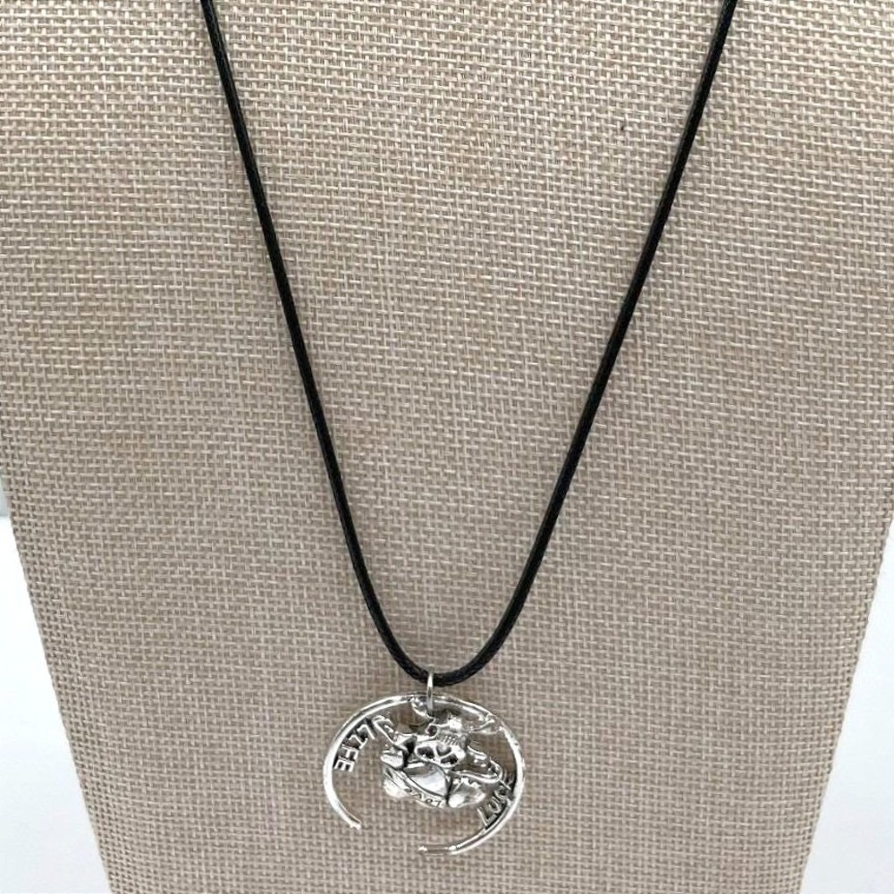 Vtg Gothic Skull Crescent Moon Pendant Necklace‎ Silver Tone Celestial Jewelry
